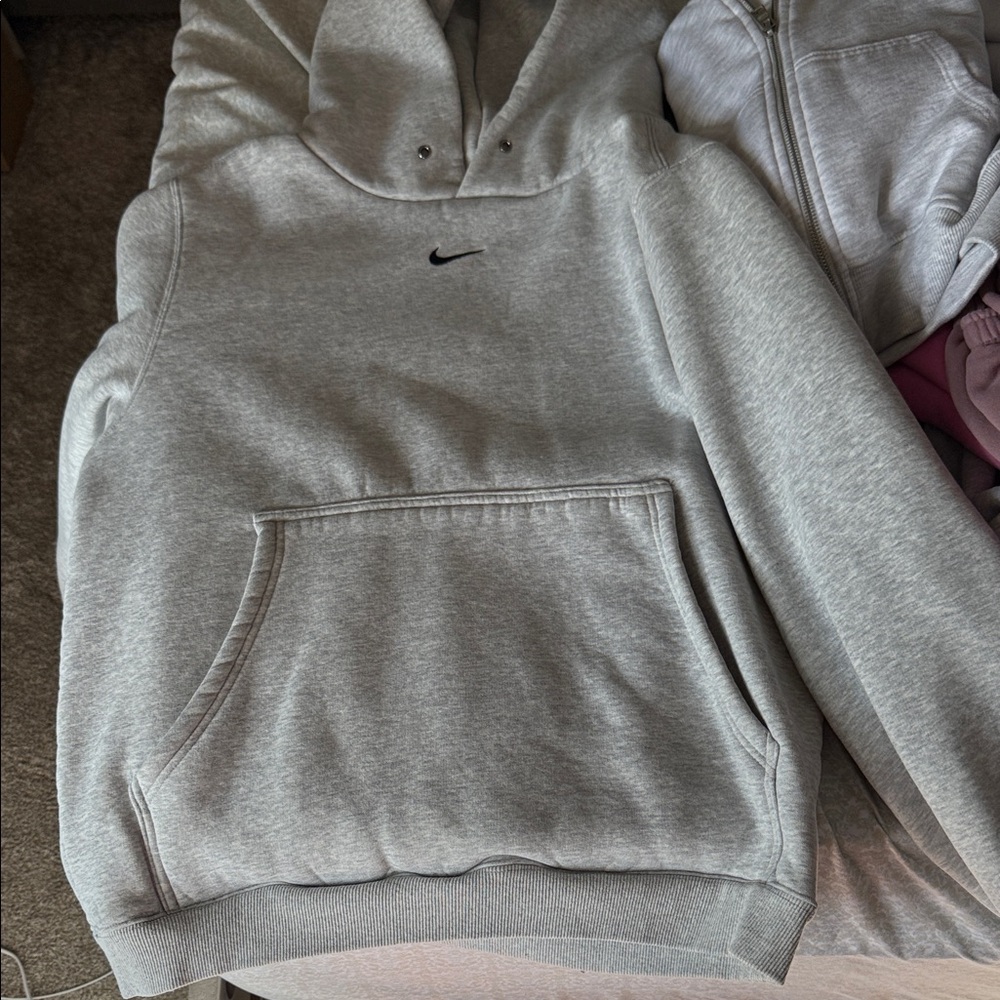 Nike Light Gray Pullover Hoodie